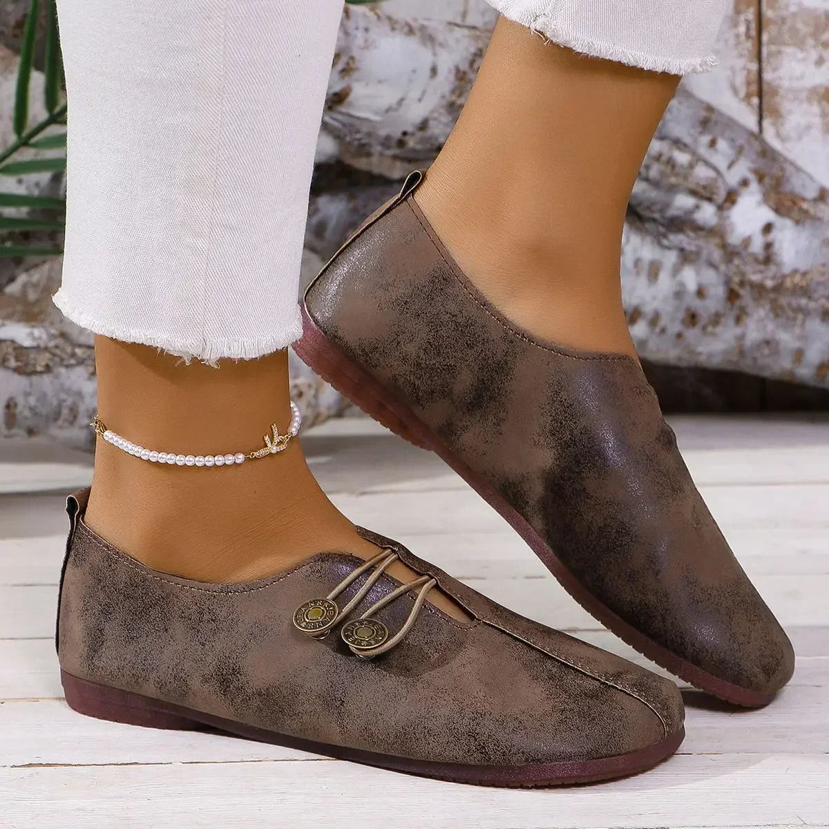 Betty | Suede Loafer